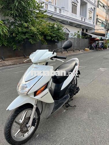 Honda Click Trắng