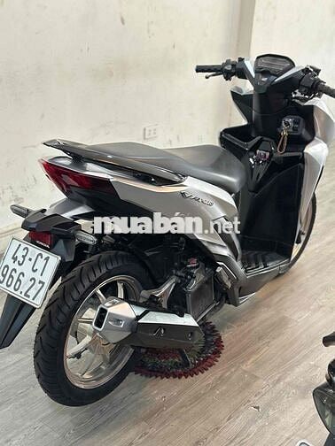 Vario 125 2021 bạc pocher siêu đẹp nợ xấu trả 12tr