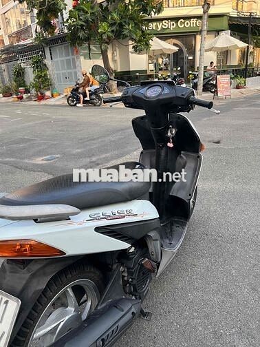 Honda Click Trắng