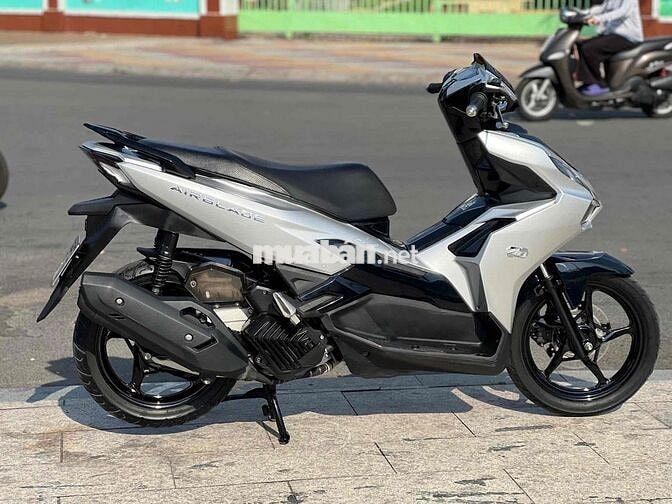 Honda AirBlade 125 4Val 2023 Bạc Đen