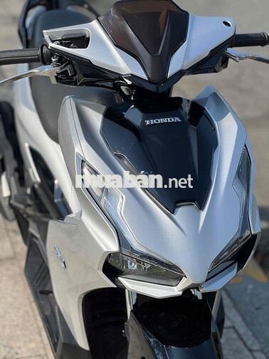 Honda AirBlade 125 4Val 2023 Bạc Đen