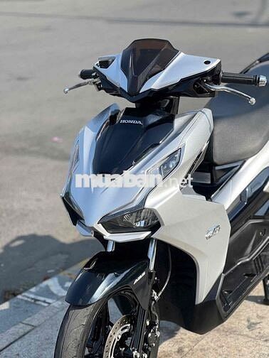 Honda AirBlade 125 4Val 2023 Bạc Đen