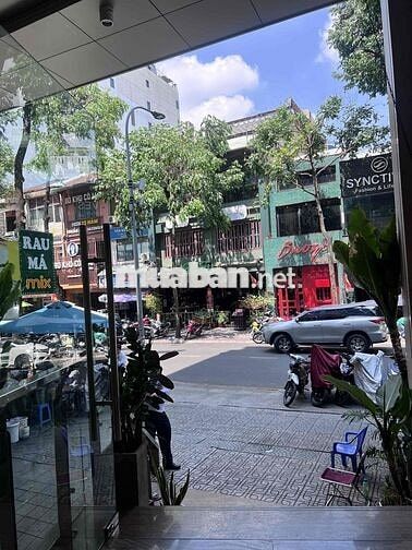 ALONG FOOF JSC TUYỂN TX CHỞ SẾP VÀ TX GIAO HÀNG