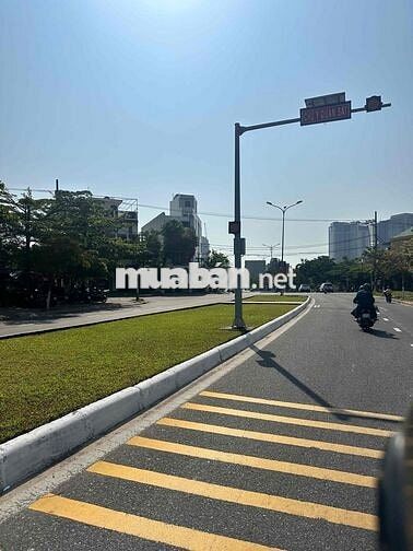 BÁN ĐẤT TẶNG KÈM NHÀ MẶT TIỀN ĐƯỜNG PHÓ ĐỨC CHÍNH GẦN VƯƠNG THỪA VŨ