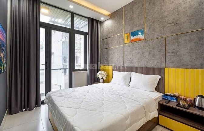 Nhà bán hoặc cho thuê cách mặt tiền vài căn 15/10 nguyễn trãi