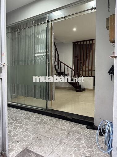 NHÀ RỘNG THOÁNG 4X9M TRỆT LẦU SÁT MẶT TIỀN ĐƯỜNG ÂU CƠ