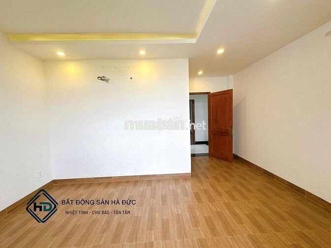 Nhà 2 lầu 5x18 khu đồng bộ gần UBND Quận 12