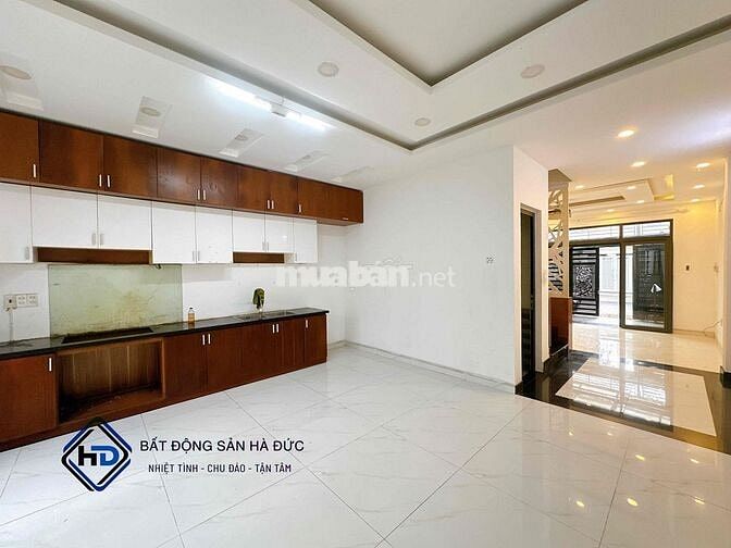 Nhà 2 lầu 5x18 khu đồng bộ gần UBND Quận 12