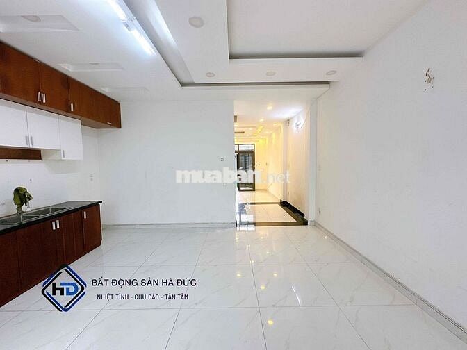 Nhà 2 lầu 5x18 khu đồng bộ gần UBND Quận 12