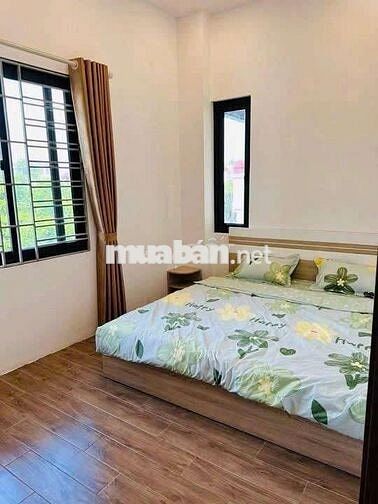 Cho thuê căn hộ khép kín phố ngô gia tự
