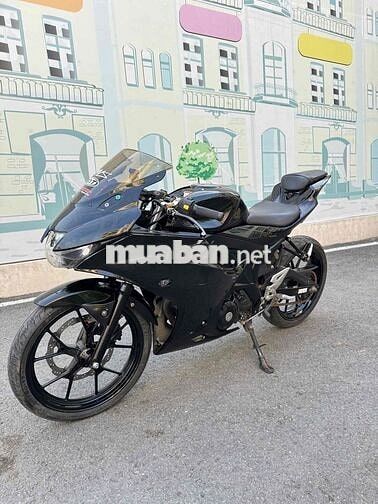 Suzuki GSX R150 2018 máy zin biển thành phố