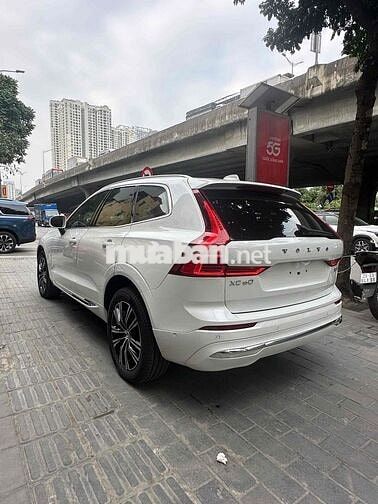 Volvo XC60 2022 B6 9000 km Trắng