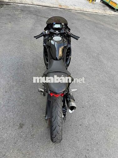 Suzuki GSX R150 2018 máy zin biển thành phố