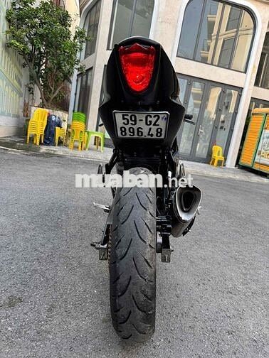 Suzuki GSX R150 2018 máy zin biển thành phố