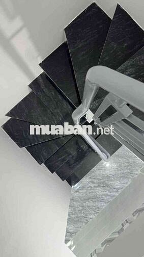 BÁN NHÀ TÂN PHÚ kẼNH TÂN HOÁ KẾ BÊN ĐH VĂN HIẾN 3TẦNG 21m²