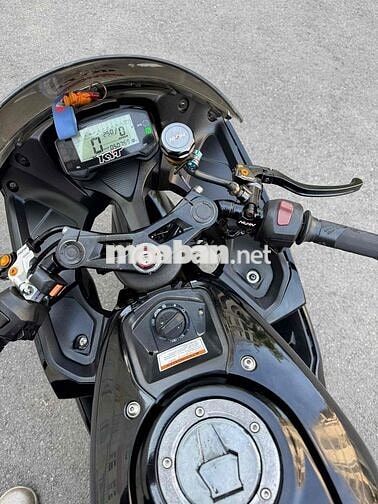 Suzuki GSX R150 2018 máy zin biển thành phố