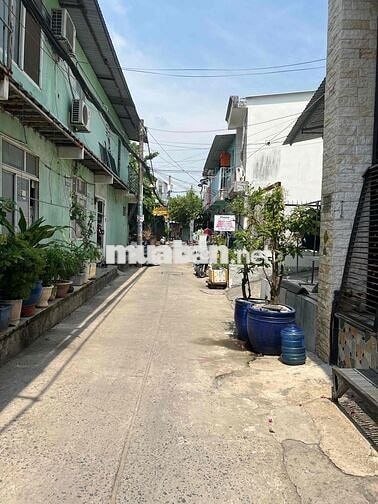 Cho thuê nhà nguyên căn Hẻm ô tô lê văn lương P Kiển