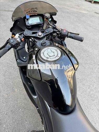 Suzuki GSX R150 2018 máy zin biển thành phố