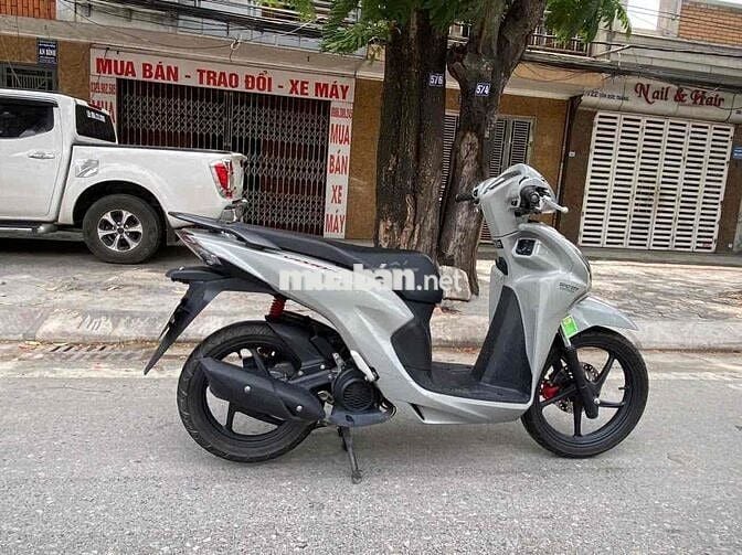 Honda Vision chính chủ đời cao zin cả xe đẹp mê ly