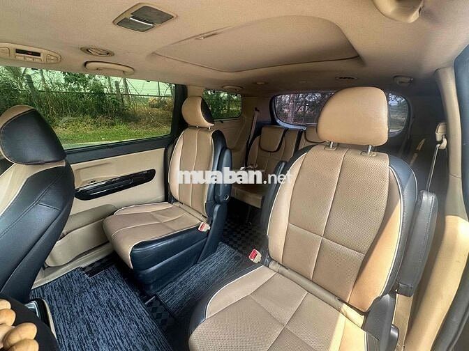 Kia Sedona 2016 Dầu 240000 km Đen