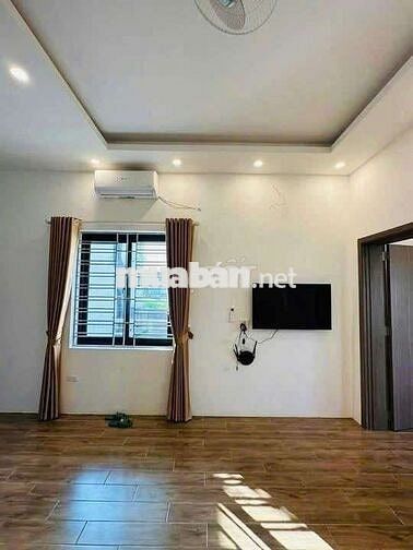 Cho thuê căn hộ khép kín phố ngô gia tự