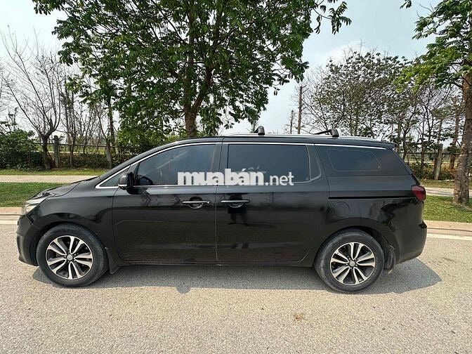 Kia Sedona 2016 Dầu 240000 km Đen