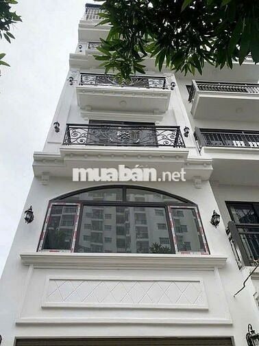 Cho thuê nhà Phúc Lợi, 6 tầng, thang máy, gara ô tô, full nội thất