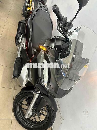 Honda ADV 150 màu Đen