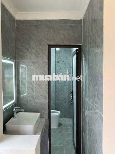 Cho thuê nhà Phúc Lợi, 6 tầng, thang máy, gara ô tô, full nội thất