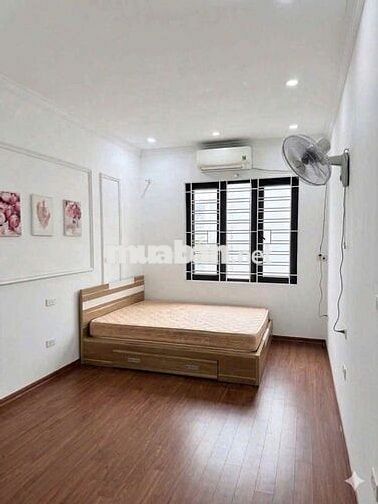 CHO THUÊ NHÀ PHỐ NGÔ GIA KHẢM - BỒ ĐỀ - Ô TÔ ĐỖ CỬA, 3PN,FULL NỘI THẤT