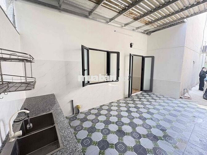 NHÀ NGUYÊN CĂN LỐI ĐI RIÊNG 1 PHÒNG NGỦ TÁCH BẾP SÂN RIÊNG CHƯA NTHẤT
