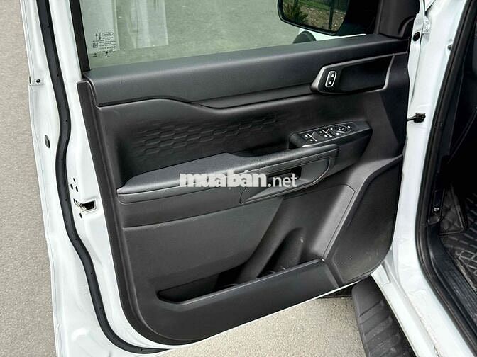 Ford Ranger XLS 2025 up Raptor 20000 km Trắng