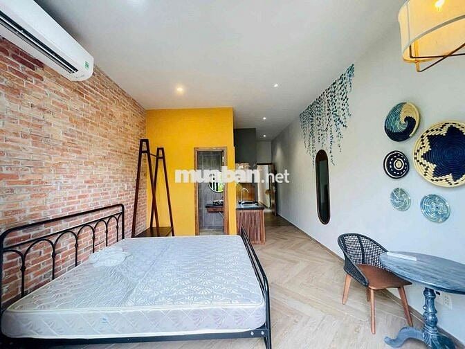 CĂN HỘ FULL NỘI THẤT BAN CÔNG RỘNG NGAY CẦU TIÊN SƠN