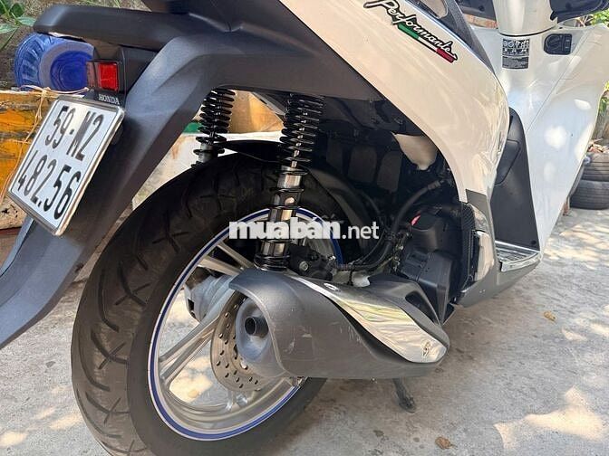 Honda SH150i Trắng Chính Chủ BSTP - ODO 9000