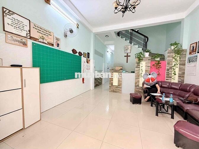 🔥 Nhà 2 Tầng Quận 12 – Hẻm Xe Hơi – Giá cực tốt