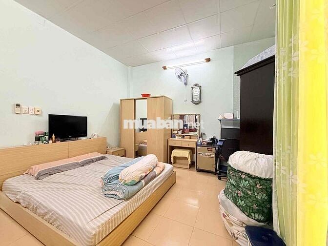 🔥 Nhà 2 Tầng Quận 12 – Hẻm Xe Hơi – Giá cực tốt