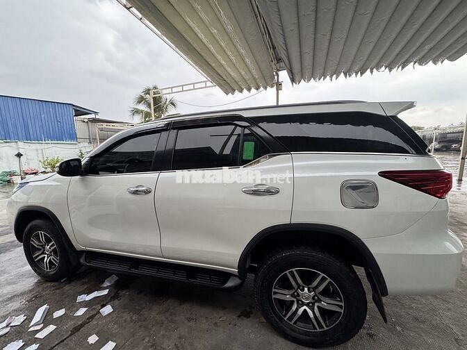 Toyota Fortuner 2019 Trắng