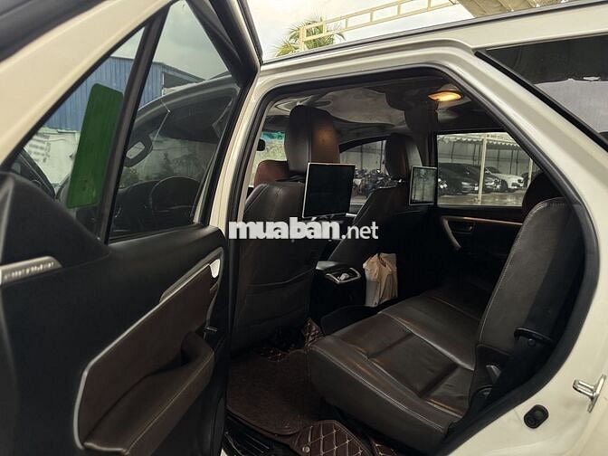 Toyota Fortuner 2019 Trắng