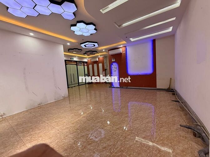 cho thuê mặt bằng kinh doanh dưới tầng 1 khu chung cư  Iris Garrden