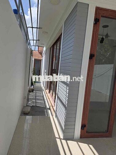 NHÀ TRỆT CHO THUÊ CÓ SÂN VƯỜN - SÂN SAU