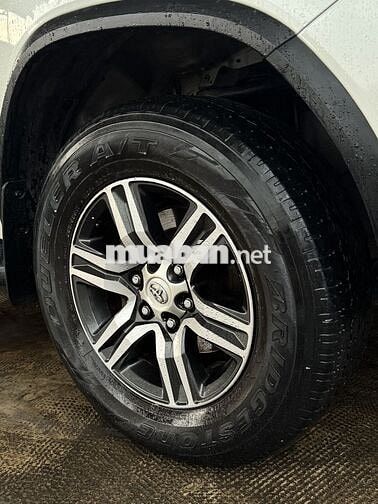 Toyota Fortuner 2019 Trắng