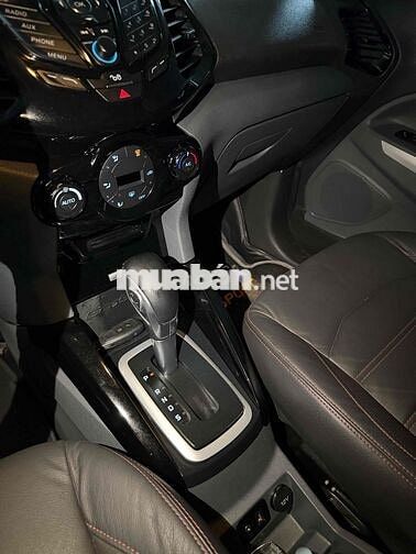 Ford EcoSport Trắng 5 chỗ bao chess hãng