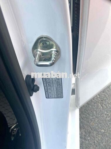 Kia Soluto 1.4 MT 2022 Trắng, logo mới