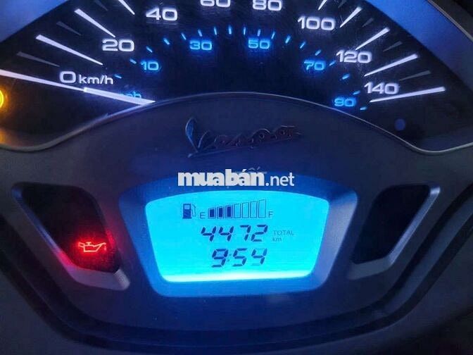 Piaggio Vespa Xám 4472 km Đã sử dụng