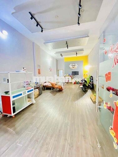 CHO THUÊ NHÀ - MẶT TIỀN SỐ 15 HOÀNG VĂN THÁI – GIÁP ĐƯỜNG LÝ THÁI TỔ