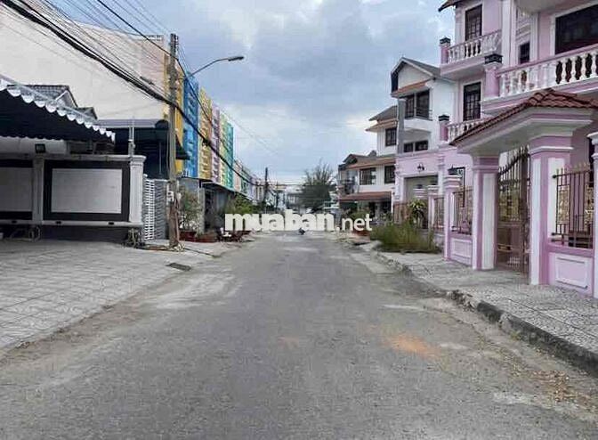 NỀN THỔ TRỤC CHÍNH BIỆT THỰ NGỌC VÂN