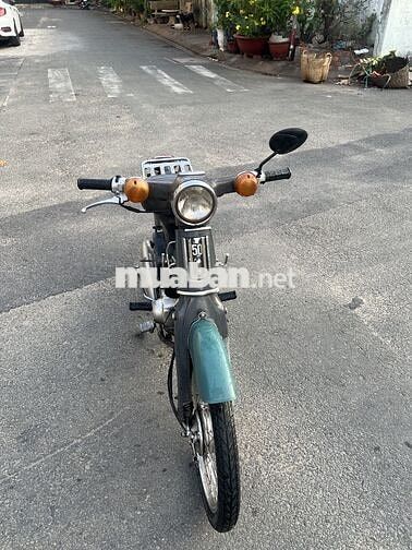 Honda Super Cub 50cc Không Cần Bằng. 