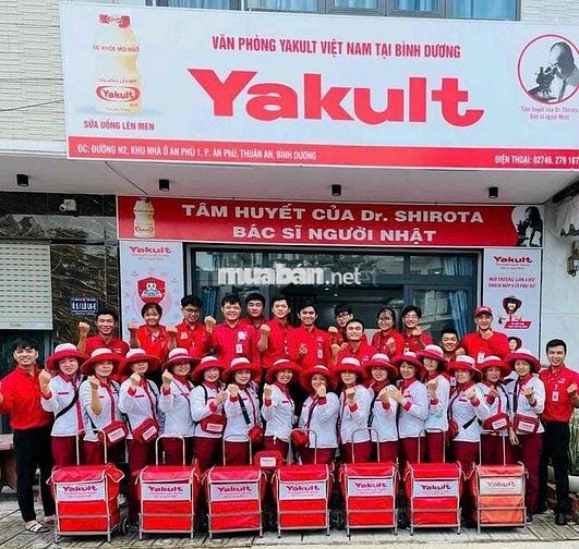 Nhân VIên Bán Hàng Sữa Yakult