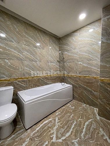 Cho thuê nhà mặt tiền Ngô Gia Tự, Q.10, 4x22m, NH 6m, 5 lầu, thang máy