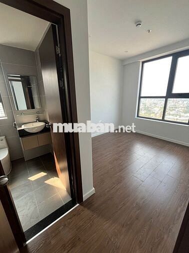 BCONS EMERALD: 2PN 2WC VIEW HỒ ĐÁ – GIÁ CHỈ 1TR5/NGƯỜI!